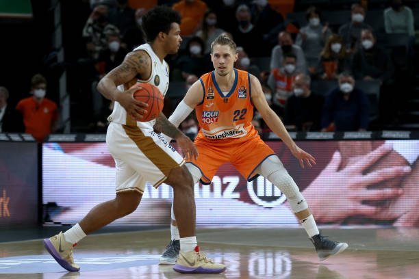 利拉德场均 利拉德场均