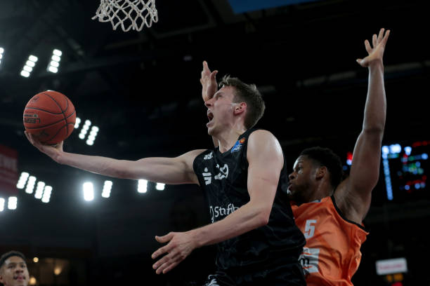 詹姆斯始终 詹姆斯始终