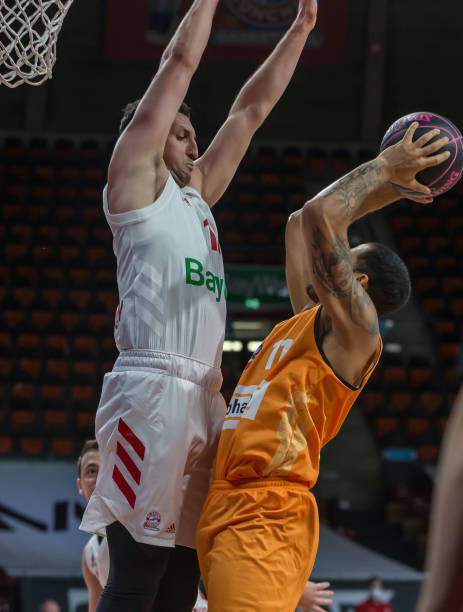 主场球迷惊 主场球迷惊